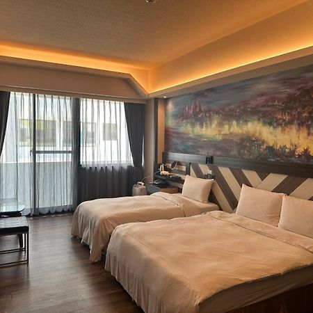 Weifeng Boutique Business Hotel - Zhanqian Branch Pingtung Esterno foto