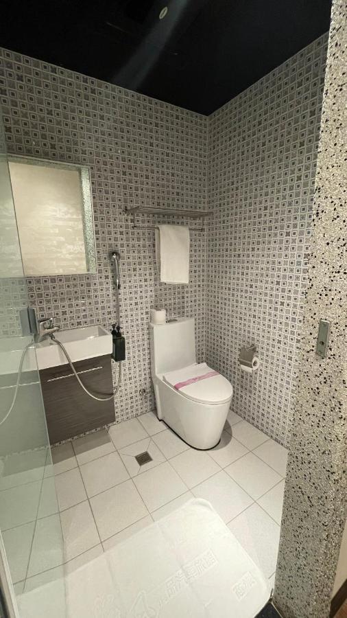 Weifeng Boutique Business Hotel - Zhanqian Branch Pingtung Esterno foto
